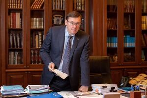 Луценко: Я остаюсь в политике и не отступлю от передовой