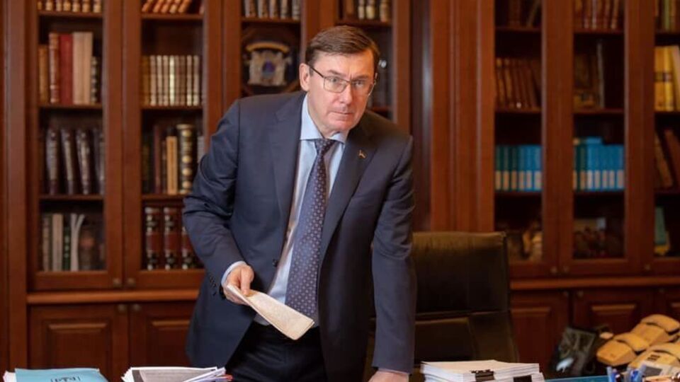 Луценко: Я остаюсь в политике и не отступлю от передовой