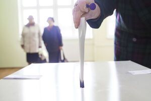 Результати голосування на "місцеві вибори" у Криму українські депутати визнали нікчемними