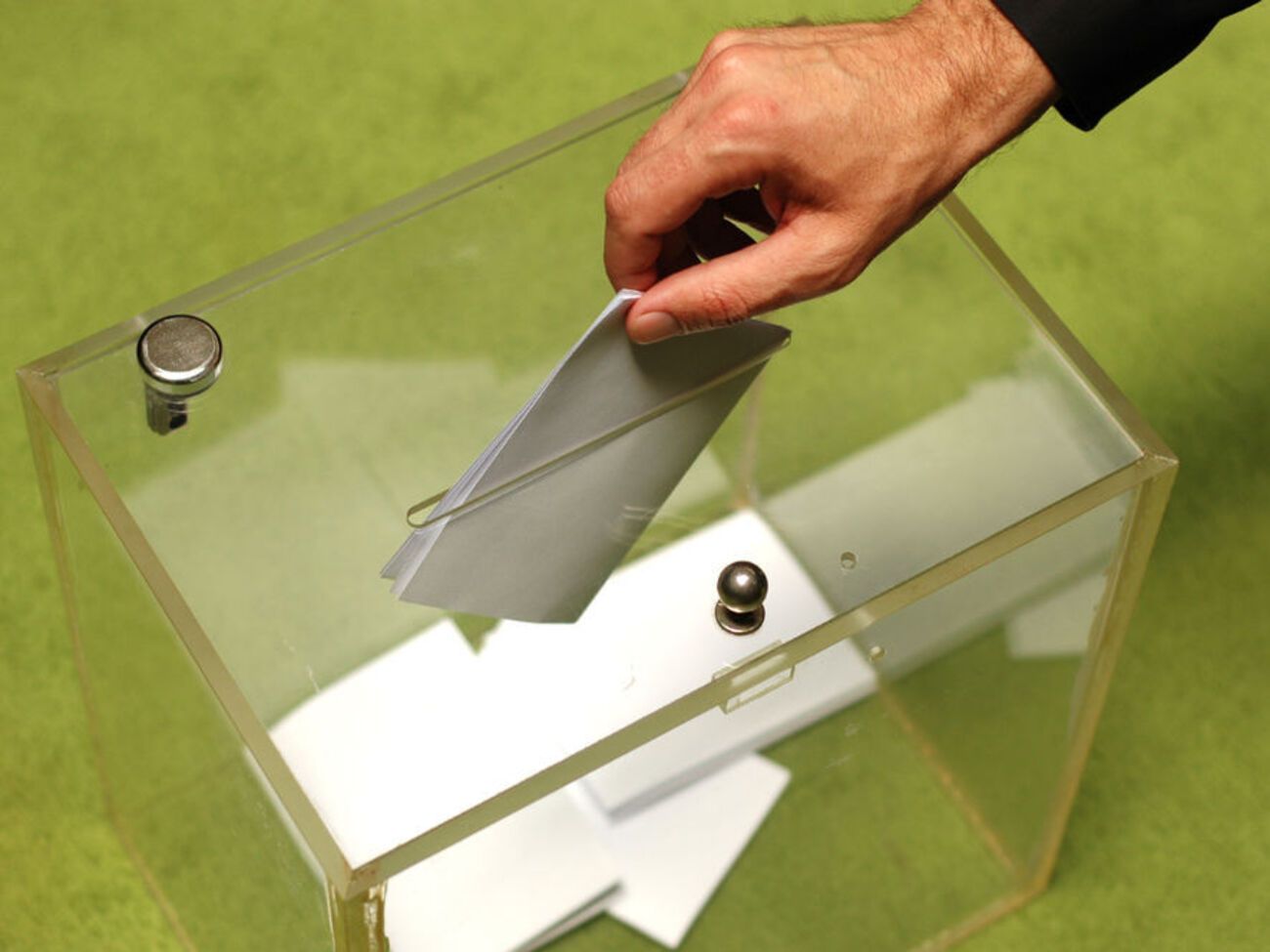 Местные выборы в Украине пройдут 25 октября