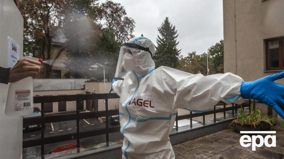 У Чехії визнали другу хвилю коронавірусу