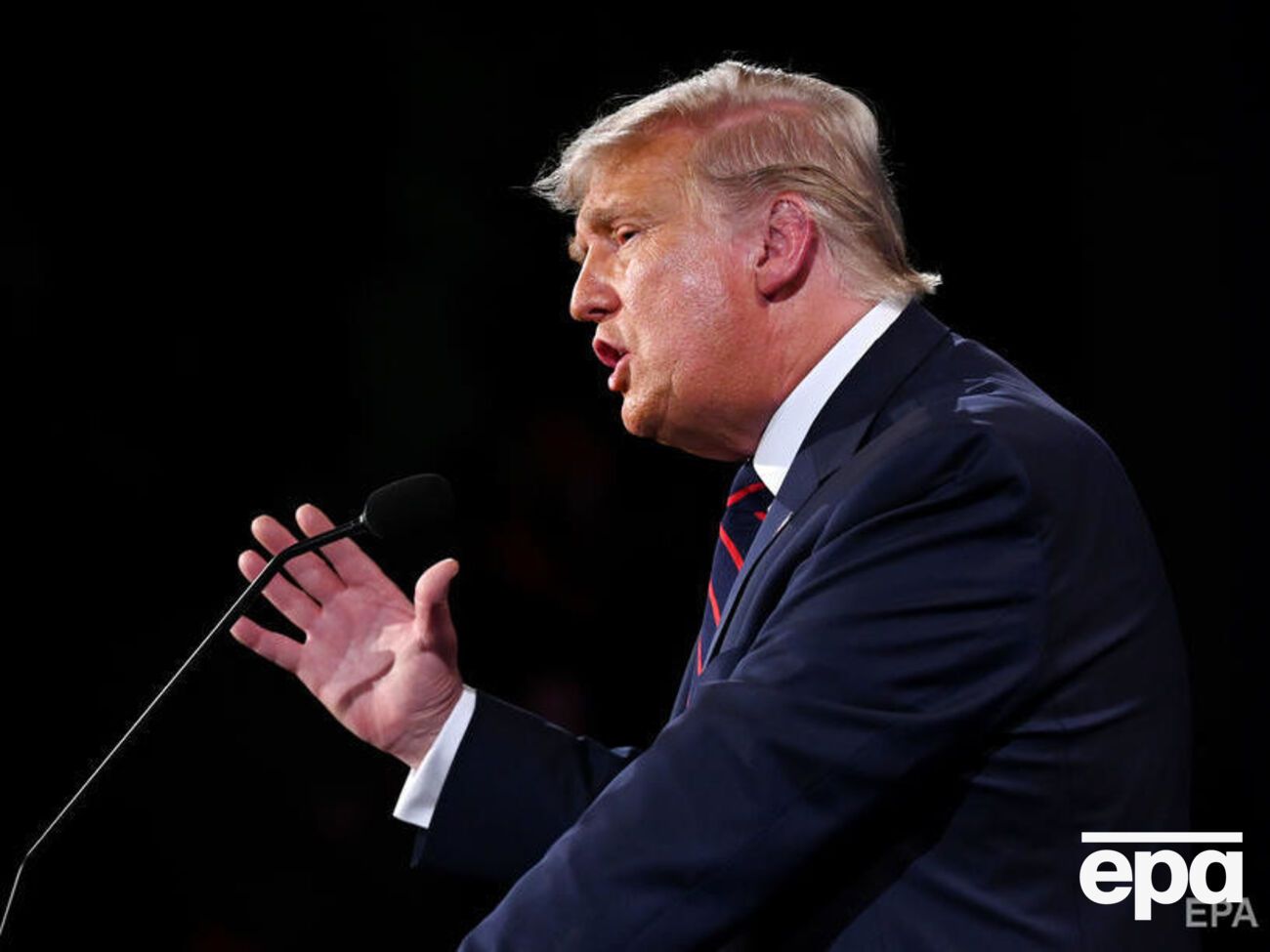 Трамп: Нужно что-то делать с "Антифа" и левыми радикалами, потому что проблемы не справа, а слева