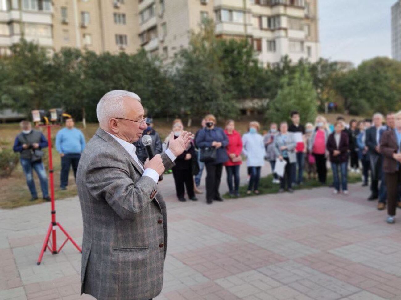 Кучеренко заявил, что в два раза сократит время пребывания киевлян в общественном транспорте