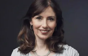 Сухишвили: Карантин вынудил нас построить сцену на улице и снимать концерты для интернета. Надеюсь, в онлайн мы сможем зарабатывать