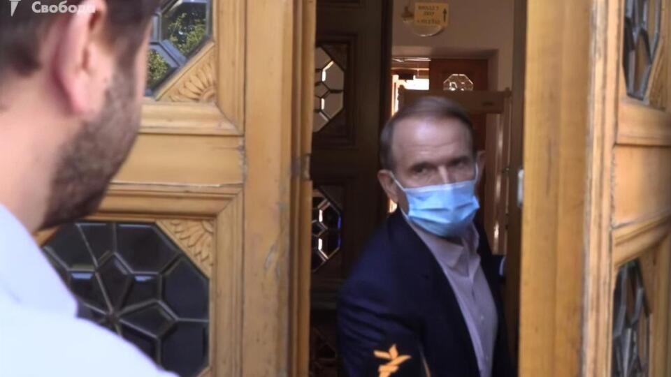 Медведчук отказался комментировать вопросы бизнеса