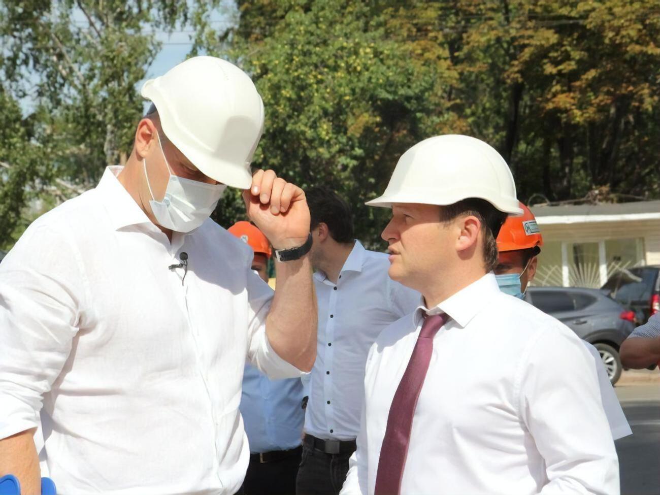 Брагінський (праворуч): Сучасний рухомий склад здатний розвивати більшу швидкість за менших витрат електроенергії