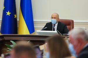 Шмыгаль: Часть денег из COVID-фонда направили на дороги