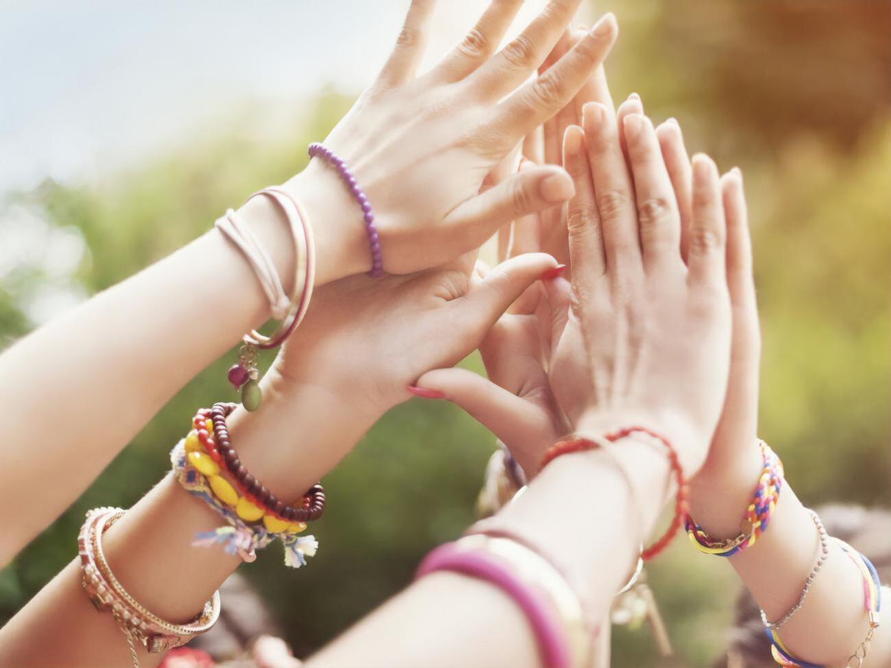 Узбецькі жінки розпочали флешмоб за свої права після нападу на 17-річну дівчину