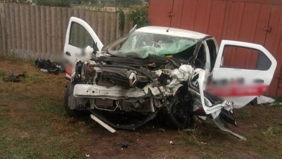 Мініавтобус зіткнувся з автомобілем Renault біля Овідіополя