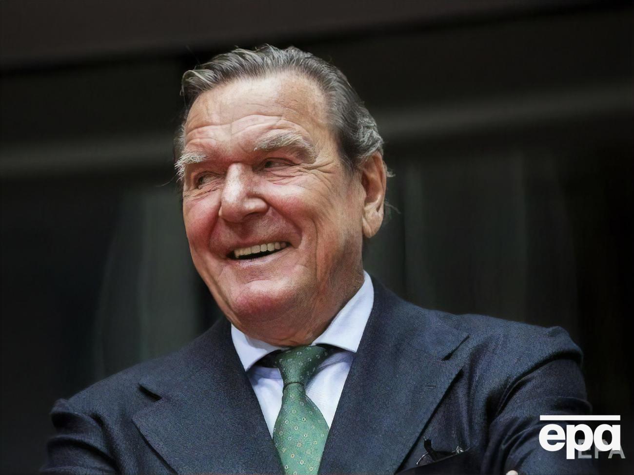 Шредер возглавляет совет директоров "Роснефти" и является&nbsp;председателем совета директоров компании Nord Stream 2 AG