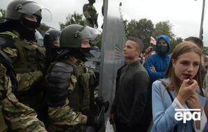 Милиция оцепила Дворец независимости – резиденцию президента Лукашенко