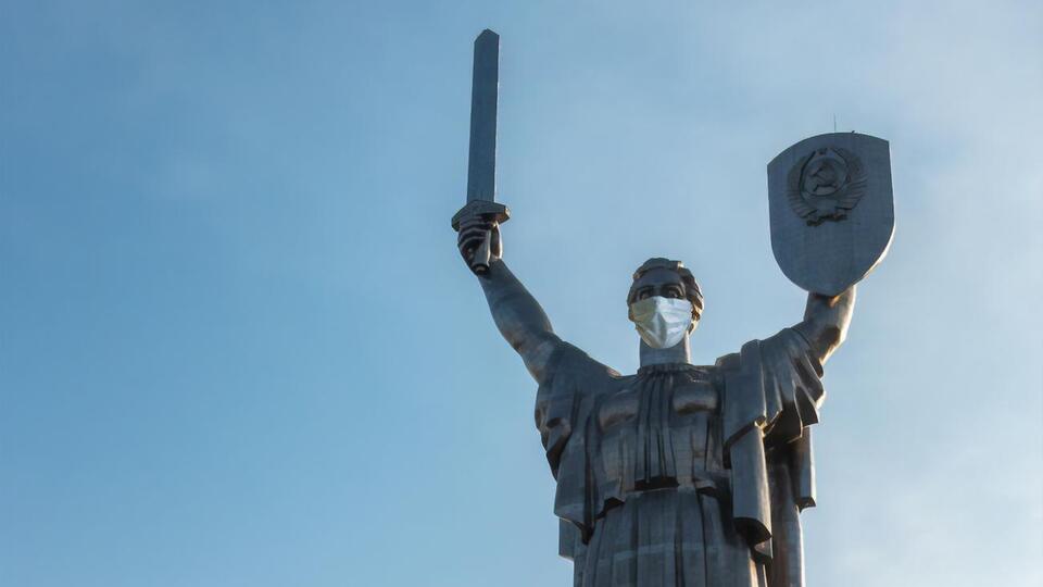 В Україні і далі хворіє більше ніж 72 тис. осіб