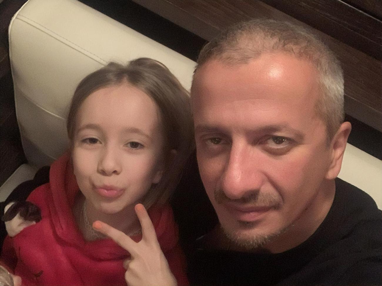 Богомолов о дочери:&nbsp;Вот этому хрюнделю сегодня десять