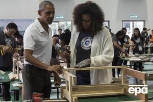 Обамы женаты 28 лет