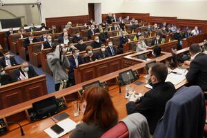 В Киевсовете подчеркивали, что оспариваемое решение носит рекомендательный характер