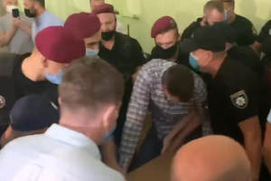 У Київській ТВК побилися через кількість округів