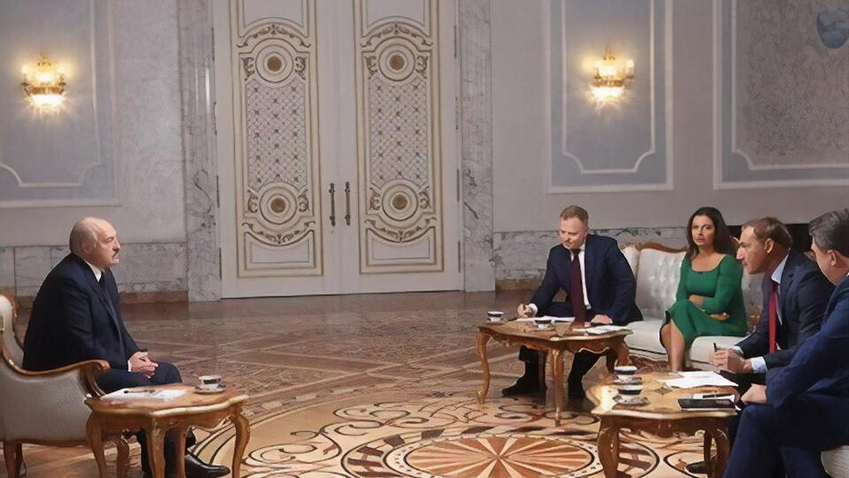 Лукашенко сегодня дал интервью российским пропагандистам