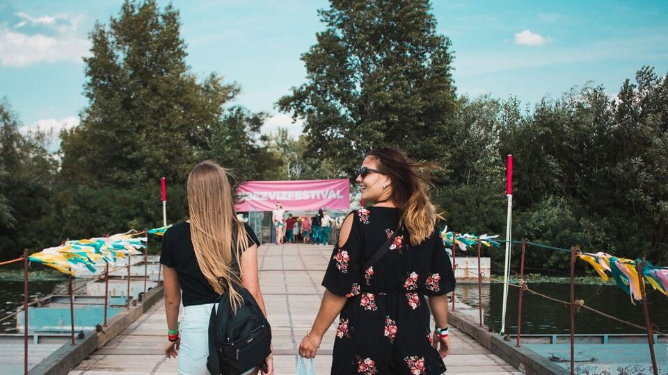 Мероприятие будет транслироваться онлайн на интерактивной платформе Hover.link