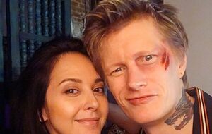 Супруги поженились в марте 2020 года