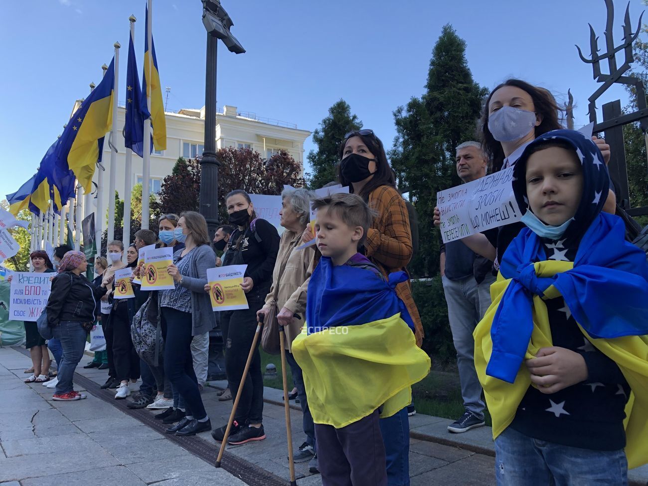 Однією з найбільших проблем для переселенців із Криму і Донбасу є відсутність житла