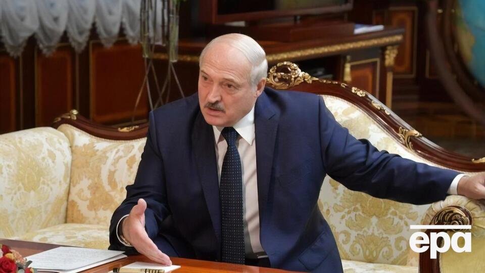 Лукашенко сказав, що йому дуже прикро через протести у країні