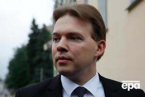 Знак був одним із двох членів президії координаційної ради, який залишався на волі й перебував у Білорусі