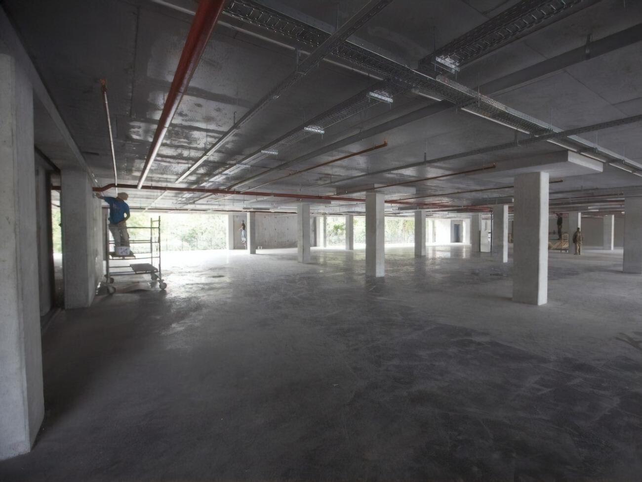 Работы по строительству паркинга продолжаются