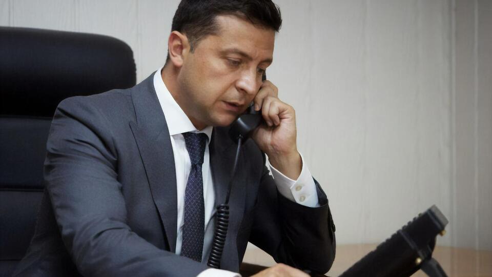 Зеленский впервые пообщался с Путиным спустя полтора месяца после инаугурации