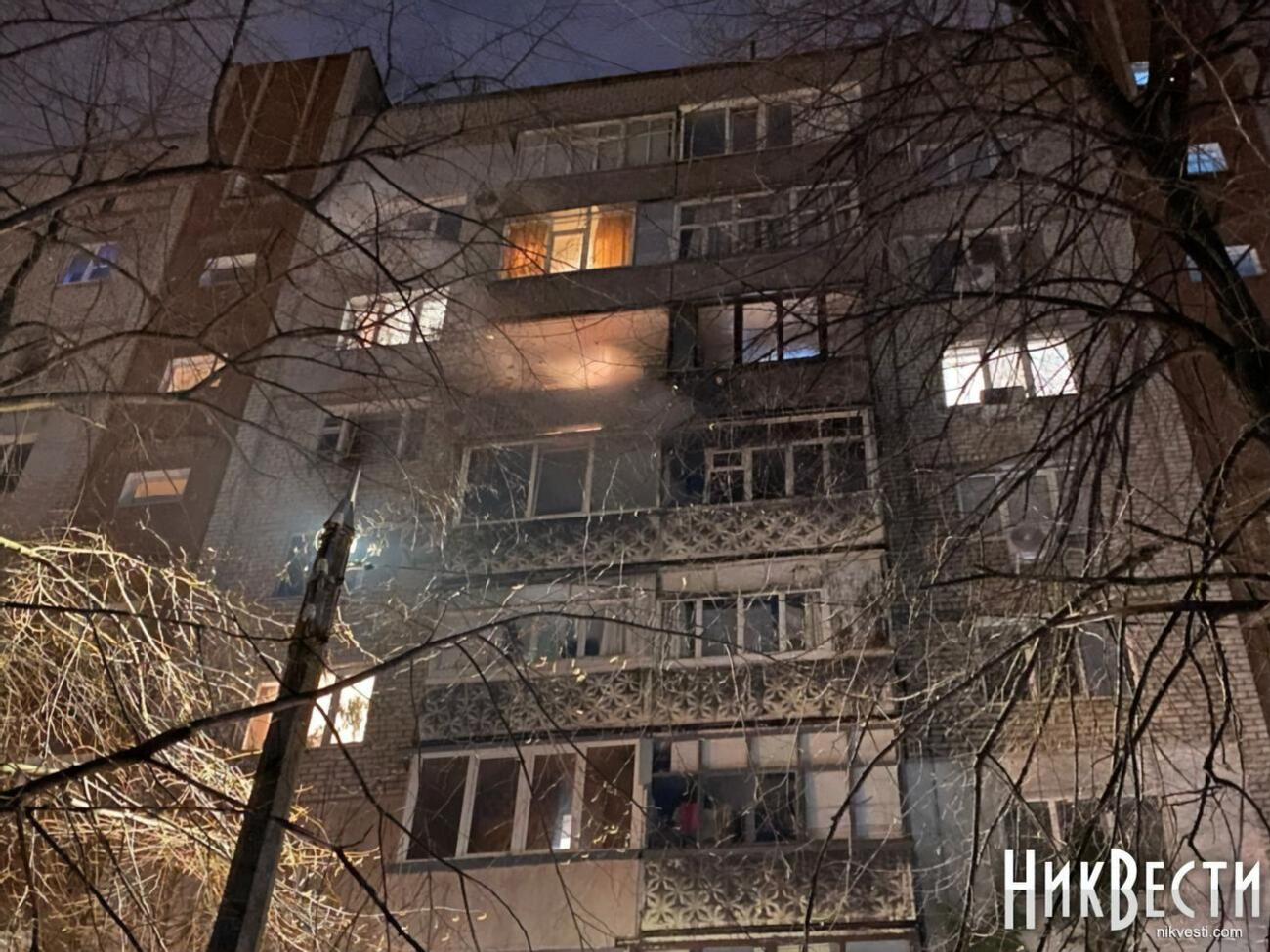 Из-за фейерверка возгорание случилось в квартирах на шестом и седьмом этажах