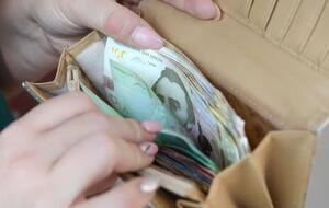 В 2021 году в Украине минимальная почасовая оплата составит 36,11 грн