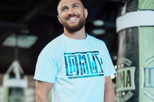 Ломаченко сомневается, что промоутеры организуют его бой с Джервонтой Дэвисом