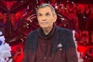 Алибасов: Всех с Новым годом!