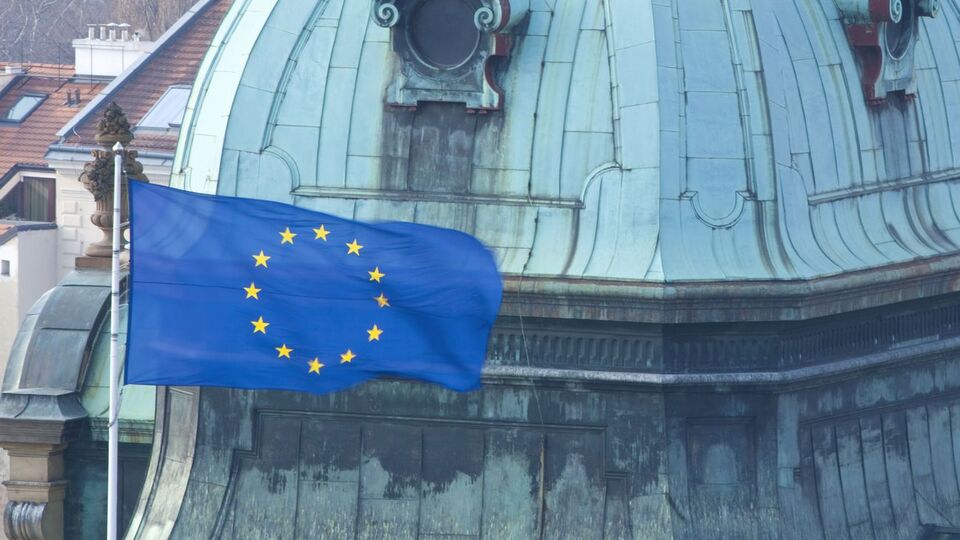 У 2019 році Верховна Рада внесла до Конституції положення про стратегічний курс України на набуття повноправного членства в ЄС і НАТО