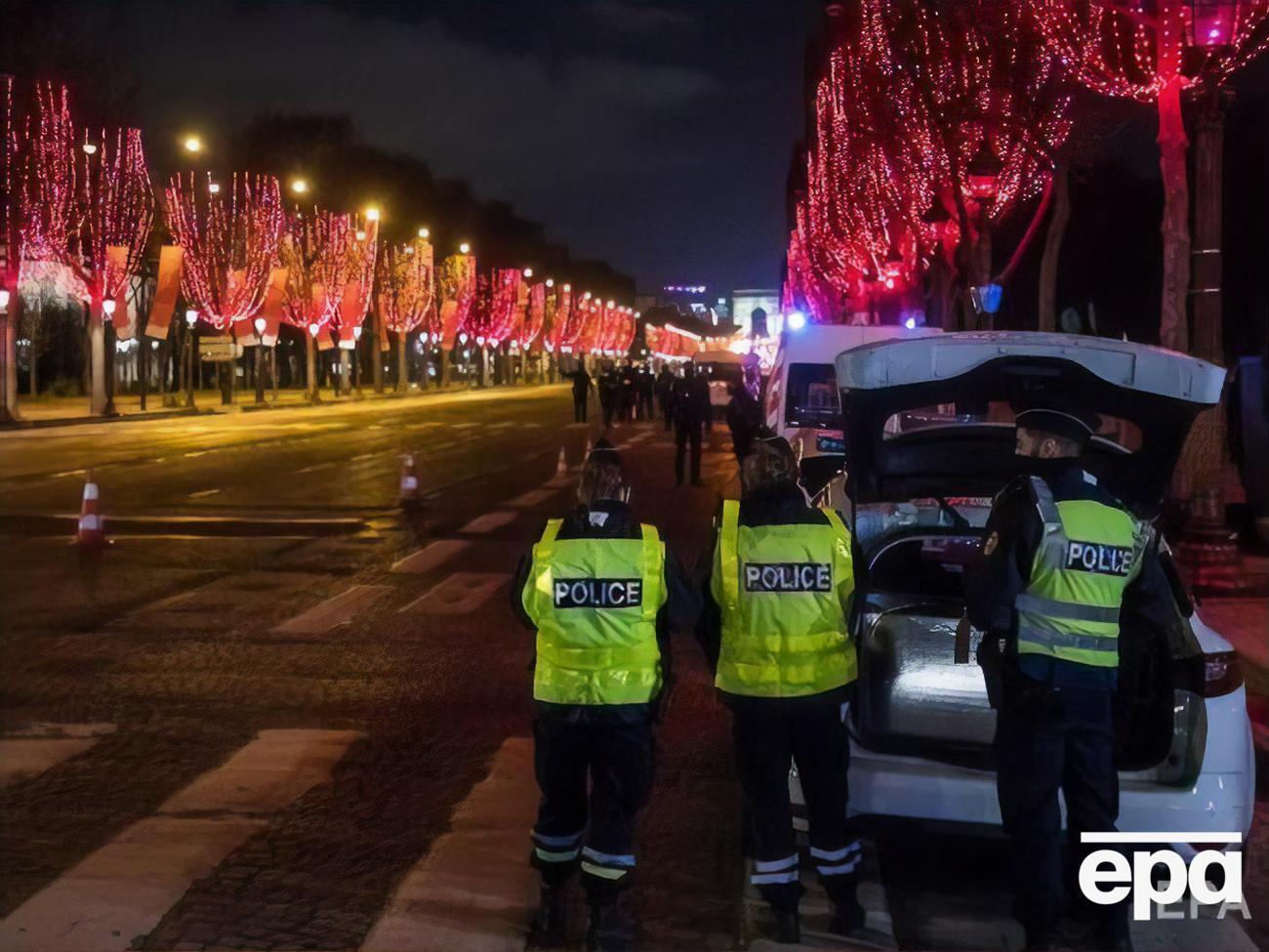В новогоднюю ночь во Франции действовал комендантский час