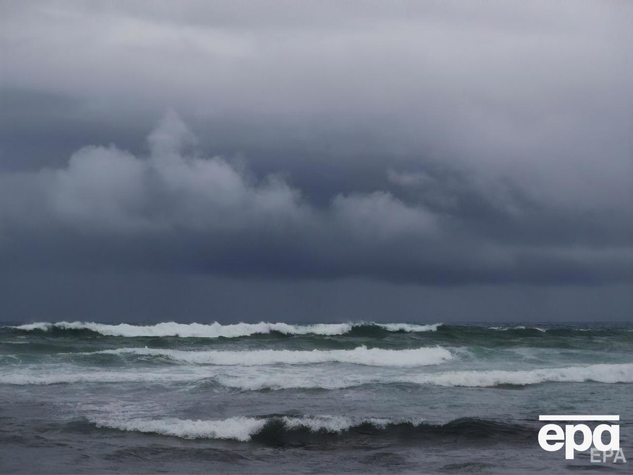 У Алеутских островов формируется так называемый бомбовый шторм