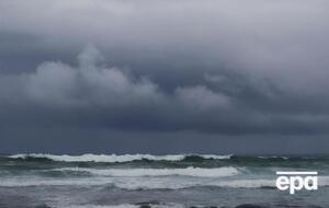 У Алеутских островов формируется так называемый бомбовый шторм