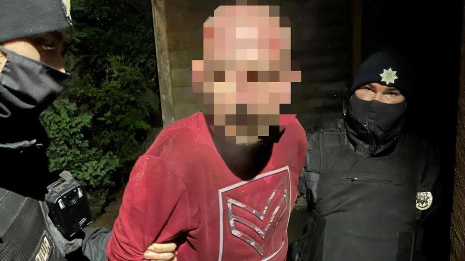 Чоловікові за жорстоке вбивство дітей і замах на вбивство їхньої матері загрожує довічне ув'язнення