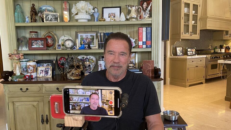 На думку Шварценеггера, США подолають кризу і будуть після неї сильнішими