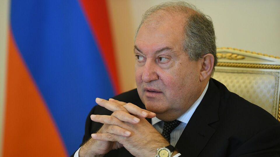 Саркісян засумнівався в "ідеальності" конституції Вірменії