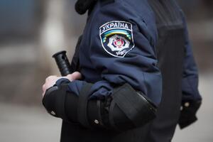 Полицейский должен предупредить человека о намерении применить физическую силу