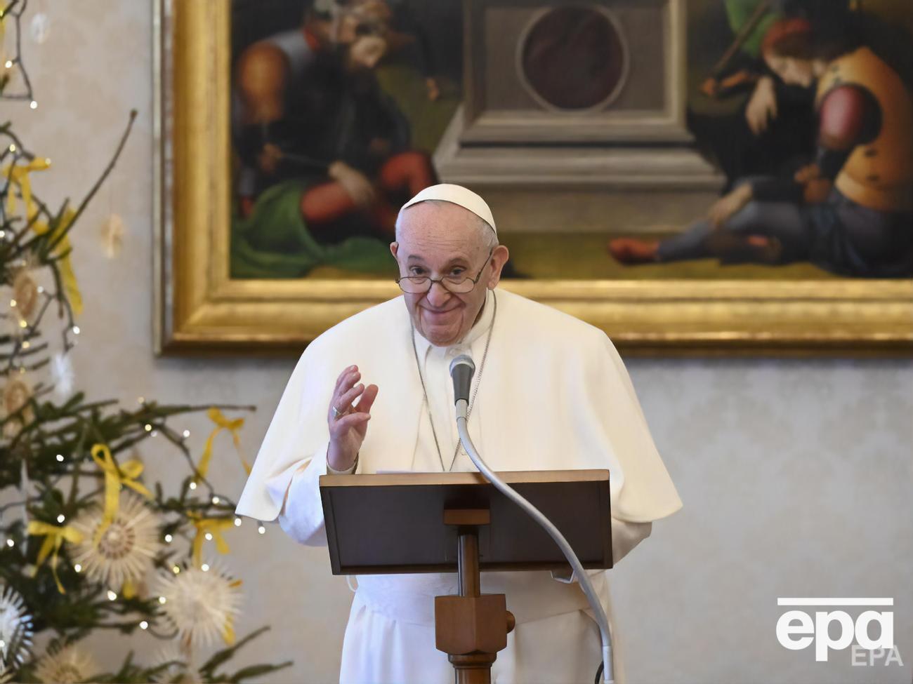 Франциск является 266-м папой римским