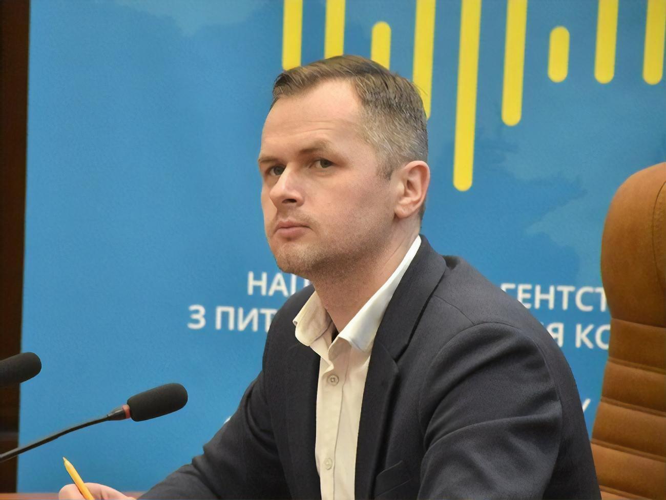 Пресняков: Упреки в якобы политическом давлении не имеют никаких оснований. НАПК четко указало, какие нарушения обнаружили в отчетах партий