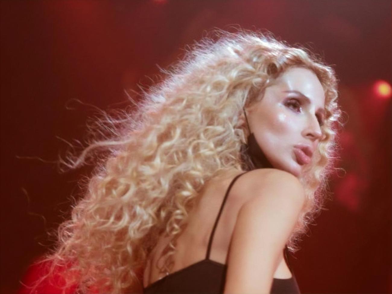 Loboda: На отдыхе с мамулей. Люблю, когда вся семья в сборе
