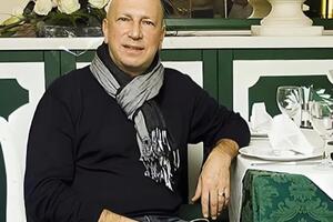 Кауфман помер 11 січня