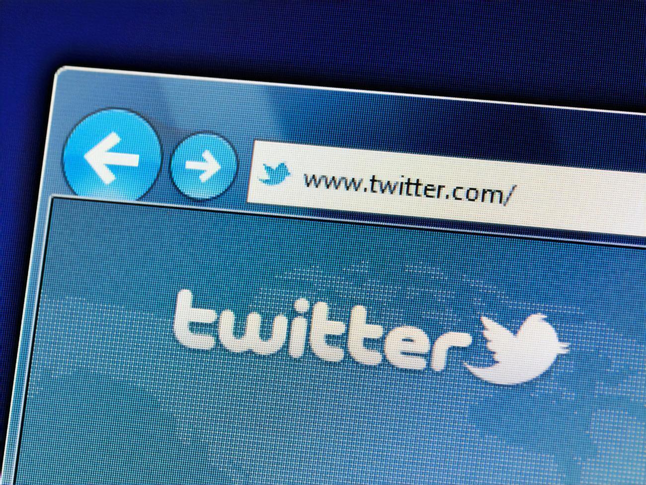 В Twitter отмечали, что многие аккаунты QAnon управлялись одними и теми же людьми