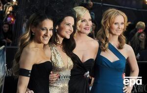 Премьера первой части "Секса в большом городе" с Паркер, Дэвис, Кэтролл и Никсон состоялась в 1998 году