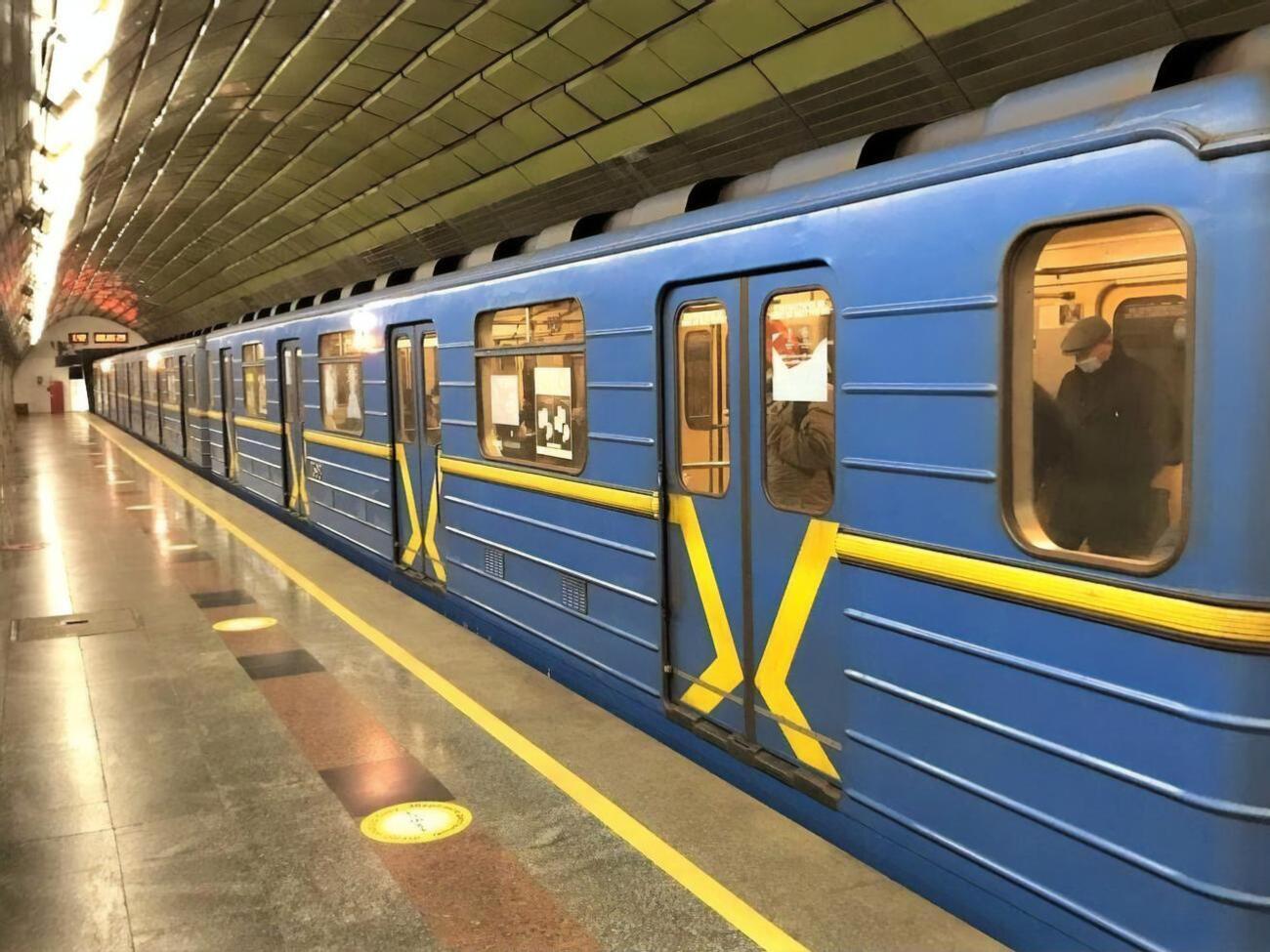 На зниження пасажиропотоку в київському метро вплинули епідемія коронавірусу і карантин