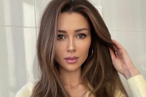 Анна – старша донька актриси Заворотнюк