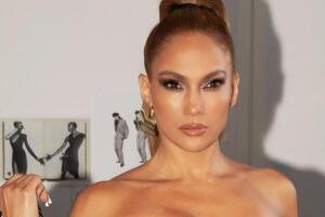 Лопес показала "честные" снимки