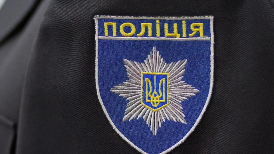 На объекты выехали взрывотехники и кинологи